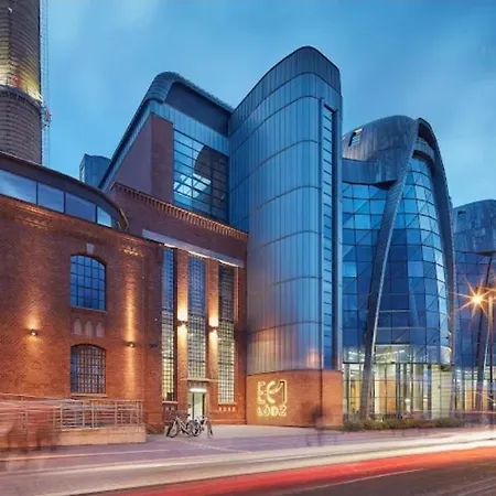 Primo Tramwajowa 17b *