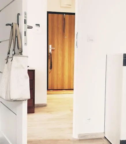 Primo Tramwajowa 17b *